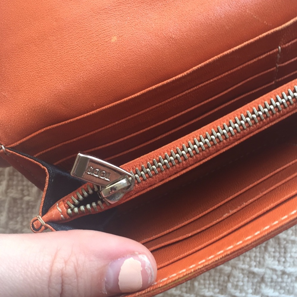 Tod’s Python Orange Wallet - image 5